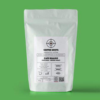 Coffee Shots Cafe Rualdo - Costa Rica . Light roast